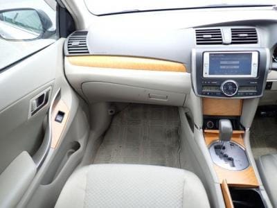 TOYOTA PREMIO thumbnail 11