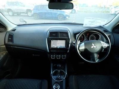 MITSUBISHI RVR thumbnail 6