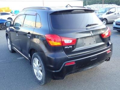 MITSUBISHI RVR thumbnail 3